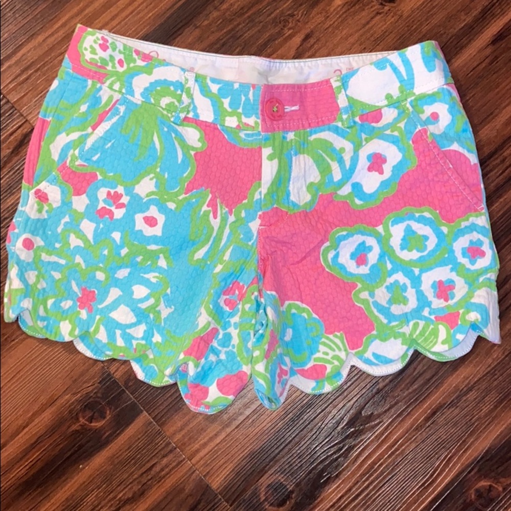 EUC Lilly shorts.
